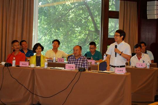 clip_image006.jpg 說明: E:\畜科\會議報道\20150731技術總監論壇\002.JPG